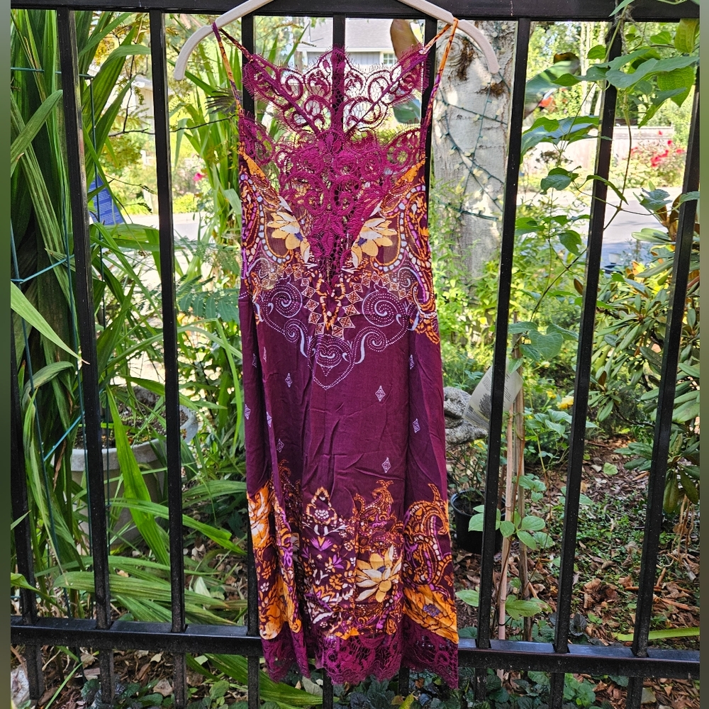 Free People Who's Sorry Now Printed Mini Slip Dress Sleeveless Lace Wine Sm NWT - Picture 5 of 15